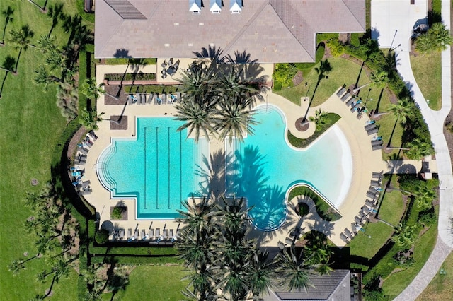 115 Bay Lake Dr, Ormond Beach, FL 32174 - bird's eye view of a pool area