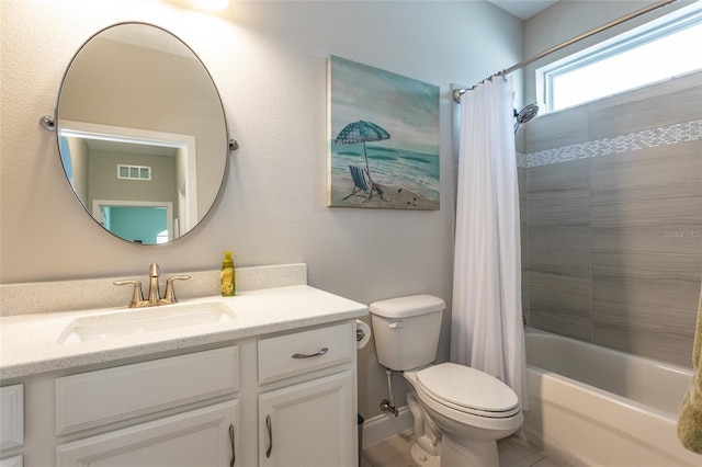 11 Tideway Trl, Palm Coast, FL 32137 - bathroom with vanity, toilet, and shower / tub combo with curtain