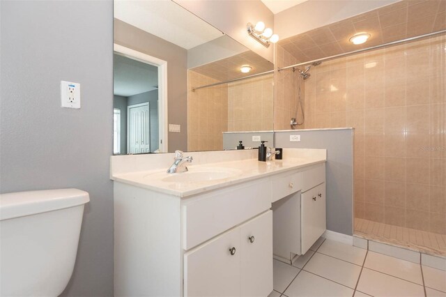88 Pritchard Dr, Palm Coast, FL 32164 - full bath featuring tiled shower, vanity, and tile patterned flooring