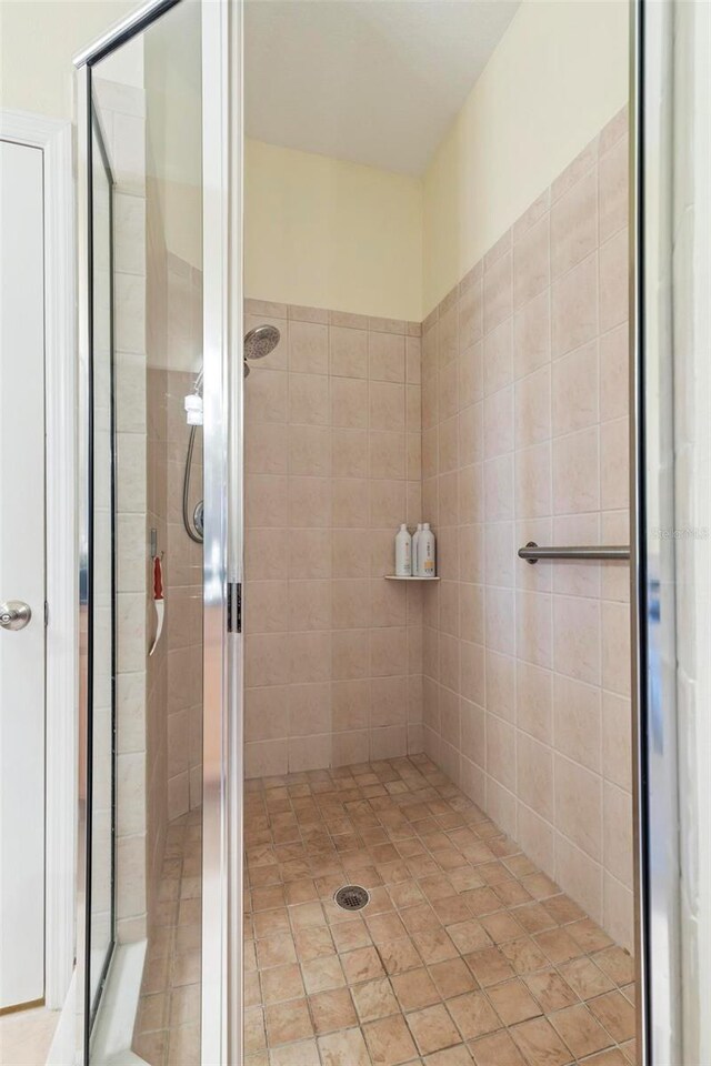 200 Riverfront Dr Unit D302, Palm Coast, FL 32137 - bathroom featuring a stall shower