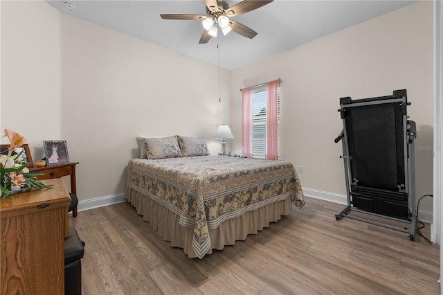 2137 Raglan Cir, Ormond Beach, FL 32174 - bedroom with light wood-style flooring and a ceiling fan