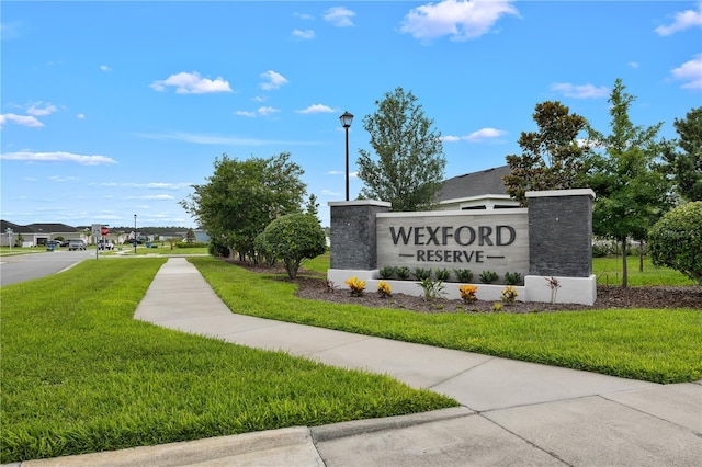 2137 Raglan Cir, Ormond Beach, FL 32174 - community / neighborhood sign featuring a yard