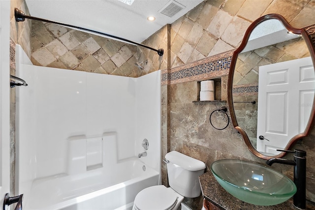 7 Zeolite Pl, Palm Coast, FL 32164 - full bath featuring tile walls, shower / bath combination, and vanity