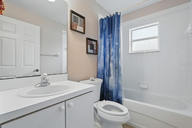 8 Severn Ct, Palm Coast, FL 32164 - bathroom with vanity and shower / bath combination with curtain