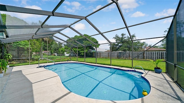 29 Firtree Ln, Palm Coast, FL 32137 - view of swimming pool with a fenced backyard, a patio area, and a lanai