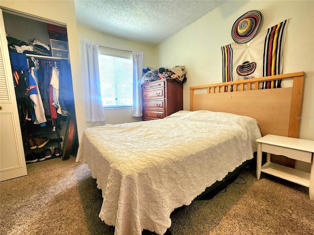 1561 Copperfield Ave, Deltona, FL 32738 - bedroom with carpet floors, a textured ceiling, and a closet