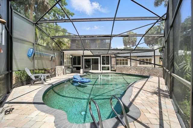 1108 Shockney Dr, Ormond Beach, FL 32174 - swimming pool featuring a patio and a lanai