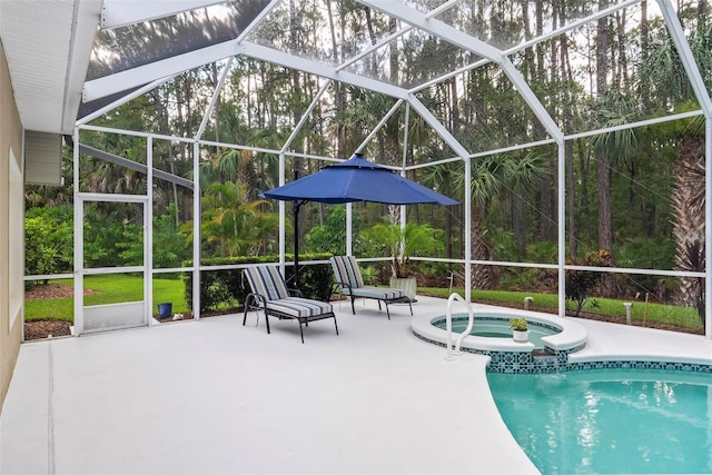1254 Royal Pointe Ln, Ormond Beach, FL 32174 - view of pool featuring a patio area, a lanai, and a pool with connected hot tub