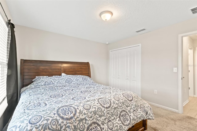 392 S Hamilton Springs Rd, Saint Augustine, FL 32084 - bedroom featuring a closet and carpet floors