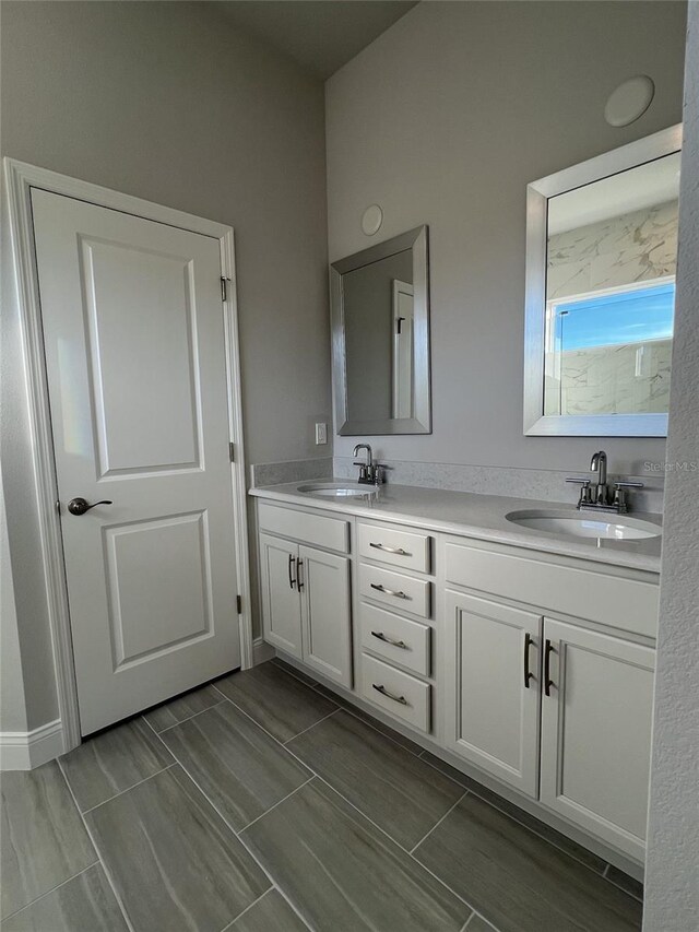 219 Hawthorn Ave, Palm Coast, FL 32164 - full bath featuring double vanity