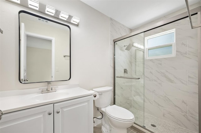 3 Fenwood Ln, Palm Coast, FL 32137 - bathroom featuring a shower stall and vanity
