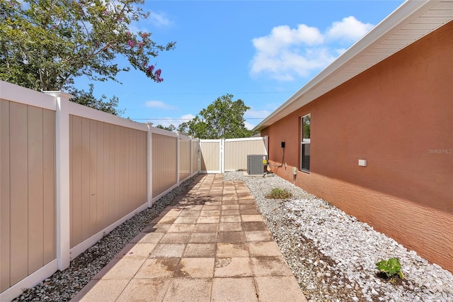 5 Zorlou Ct, Palm Coast, FL 32164 - view of patio