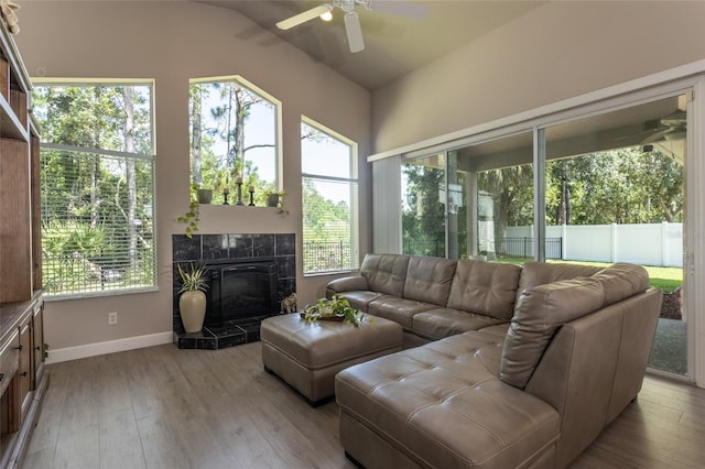 7 Lewis Shire Way, Palm Coast, FL 32137 - sunroom with vaulted ceiling