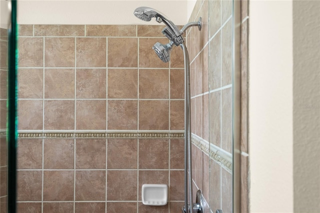 143 W Waterside Pkwy, Palm Coast, FL 32137 - bathroom view of shower / tub combination