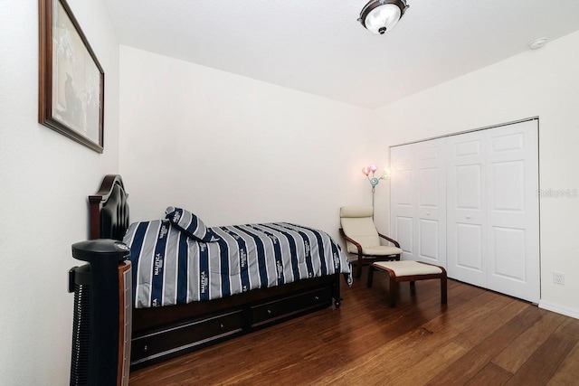 43 White Dove Ln, Palm Coast, FL 32164 - bedroom featuring wood finished floors and baseboards