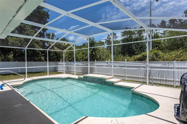 25 Raintree Pl, Palm Coast, FL 32164 - view of pool featuring a fenced backyard, a patio area, and glass enclosure