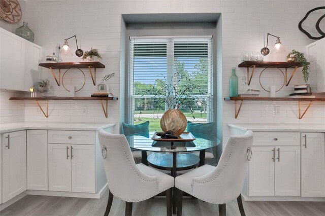 33 Crystal Bay Ct, Palm Coast, FL 32137 - dining area featuring light wood-style floors