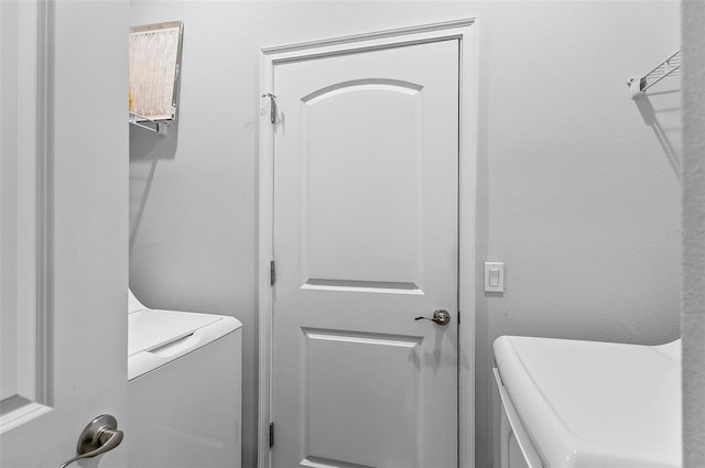 9 Elder Pl, Palm Coast, FL 32164 - laundry room with independent washer and dryer