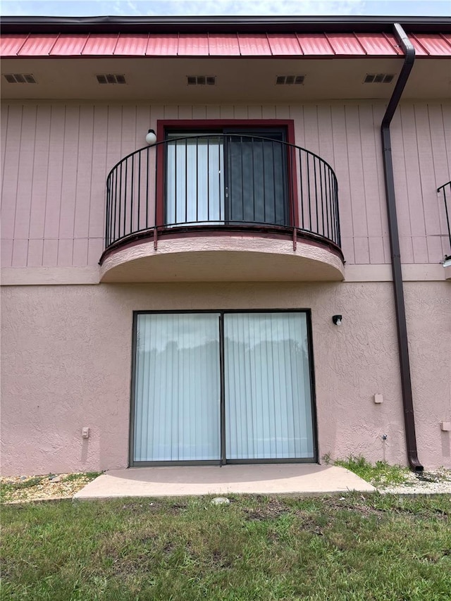3628 S Central Ave Unit 5, Flagler Beach, FL 32136 - rear view of property with a balcony