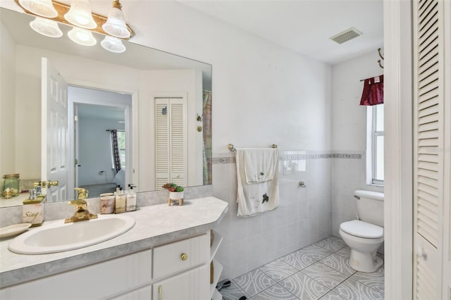 317 Shore Dr E, Oldsmar, FL 34677 - photo 36