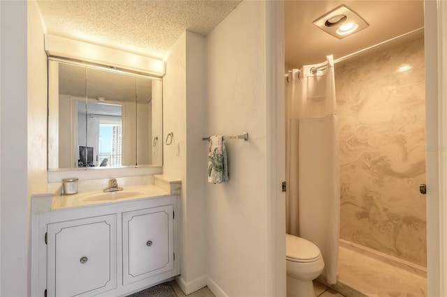 3047 S Atlantic Ave Unit 706, Daytona Beach, FL 32118 - full bathroom featuring a textured ceiling, curtained shower, vanity, and tile patterned floors