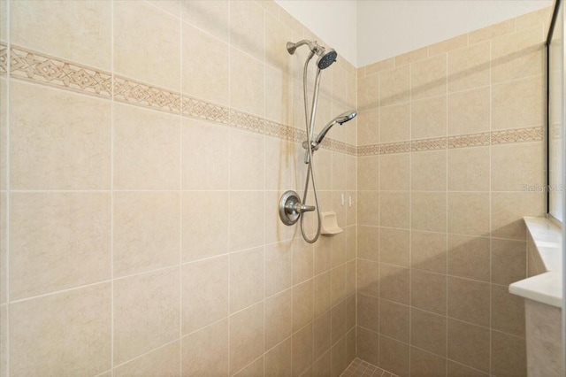 1707 Southern Belle Ln, Port Orange, FL 32128 - full bathroom with tiled shower