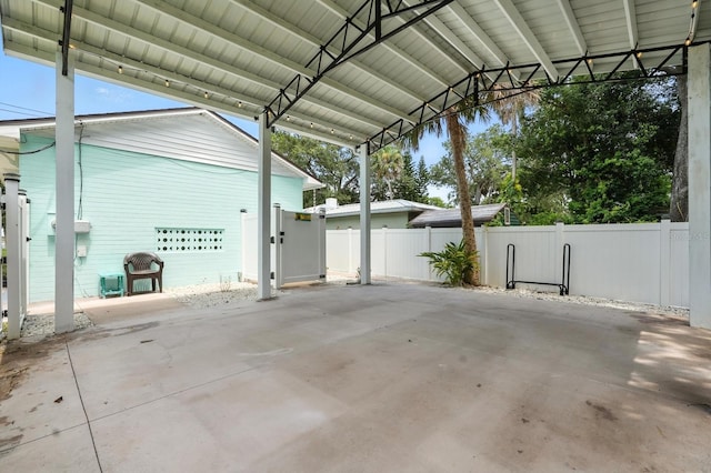 1146 Riverside Dr, Daytona Beach, FL 32117 - view of garage