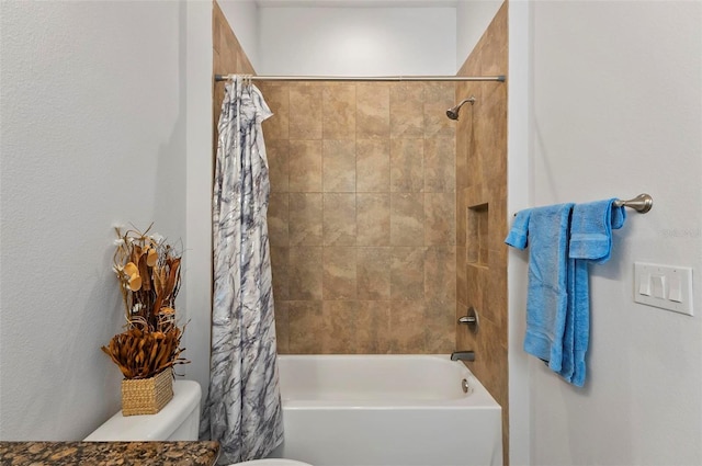 15 Long Pl, Palm Coast, FL 32137 - bathroom with toilet and shower / bathtub combination with curtain