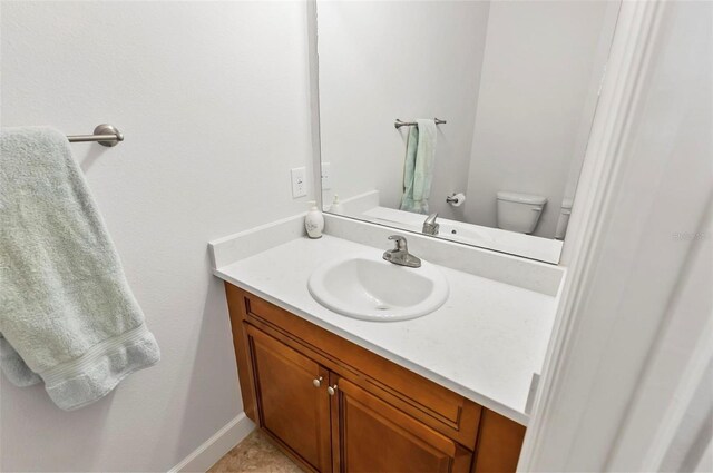 15 Long Pl, Palm Coast, FL 32137 - half bath featuring vanity and toilet