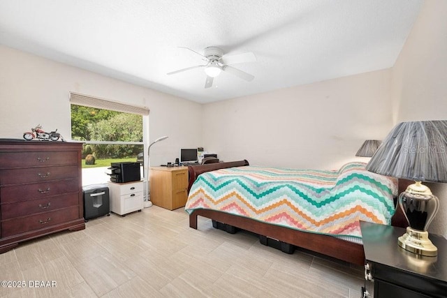 3959 S Chinook Ln, Ormond Beach, FL 32174 - bedroom with a desk and ceiling fan