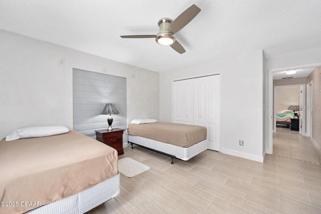 3959 S Chinook Ln, Ormond Beach, FL 32174 - bedroom with a closet and ceiling fan
