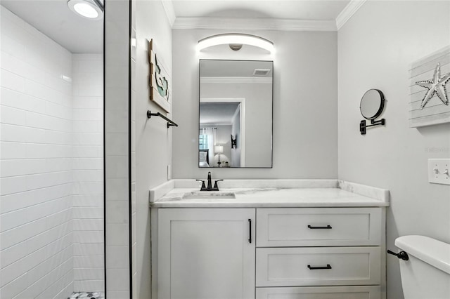 16 Courtney Pl, Palm Coast, FL 32137 - bathroom featuring a tile shower, vanity, and ornamental molding