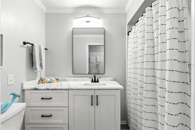 16 Courtney Pl, Palm Coast, FL 32137 - full bathroom with vanity, crown molding, and curtained shower