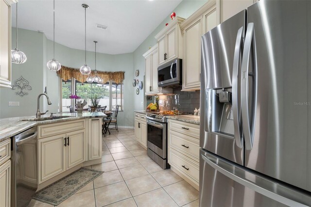 201 Frankford Ln, Palm Coast, FL 32137 - photo 4