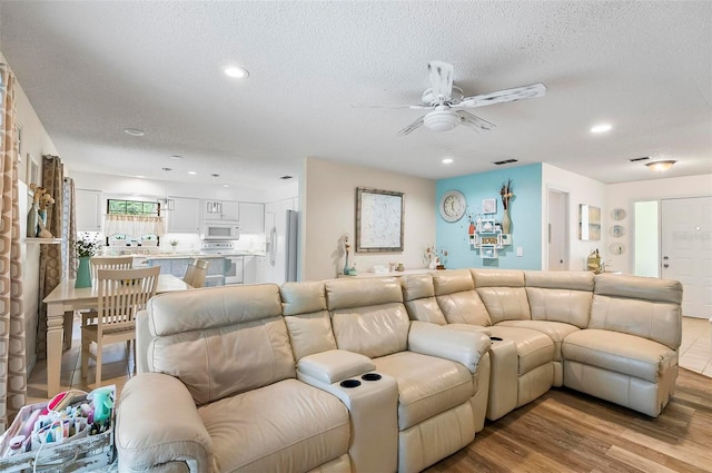 230 Beechwood Ln, Palm Coast, FL 32137 - photo 6