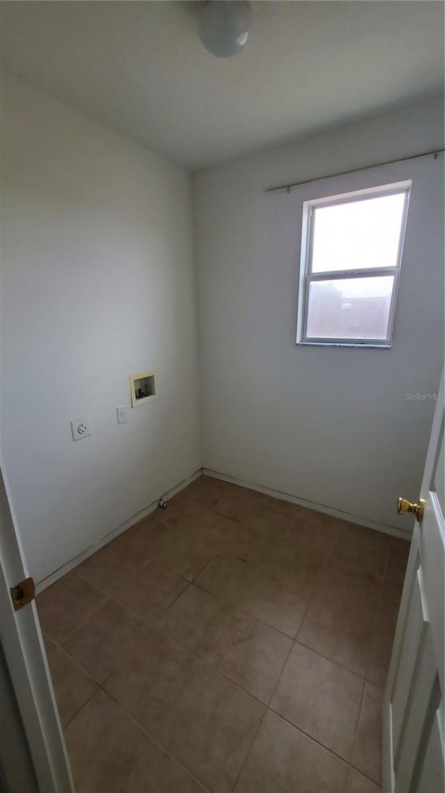 view of tiled spare room