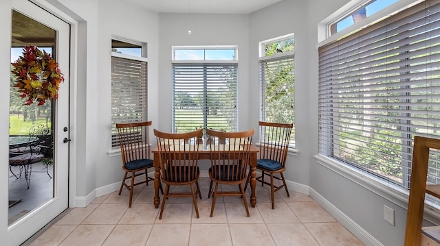 view of sunroom / solarium