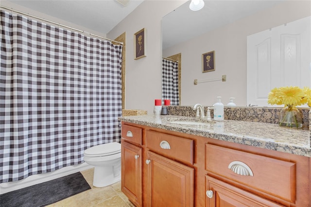 10120 Lakeshore Dr, Clermont, FL 34711 - full bath with vanity, tile patterned floors, and a shower with curtain