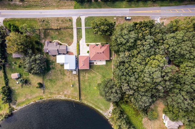 10120 Lakeshore Dr, Clermont, FL 34711 - aerial view of property and surrounding area featuring a large body of water