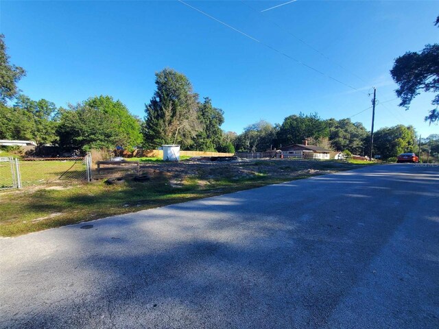 Listing photo 3 for 20315 Black Duck Rd, Altoona FL 32702