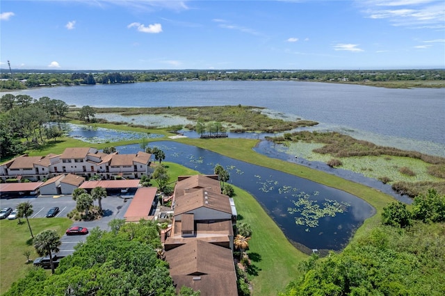 bird's eye view featuring a water view