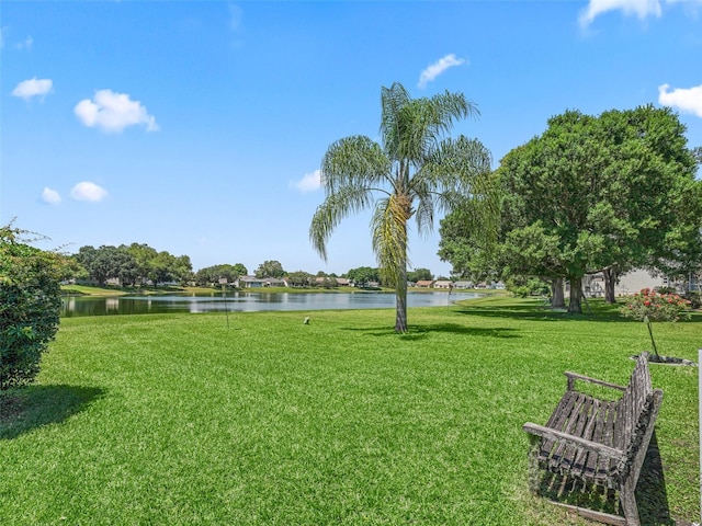 view of yard featuring a water view