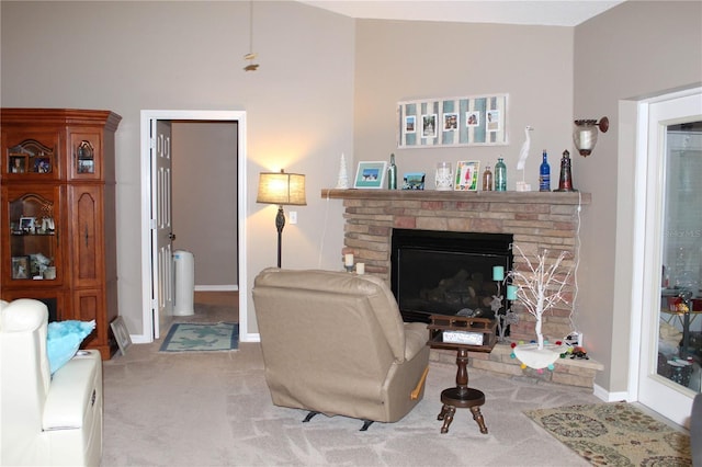 living room with carpet