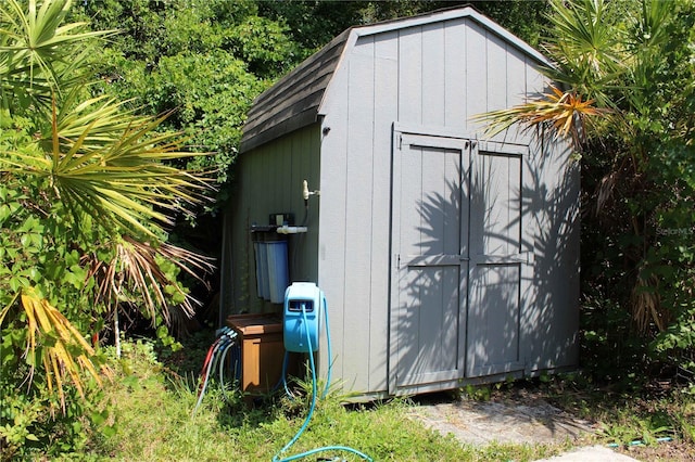 view of shed / structure