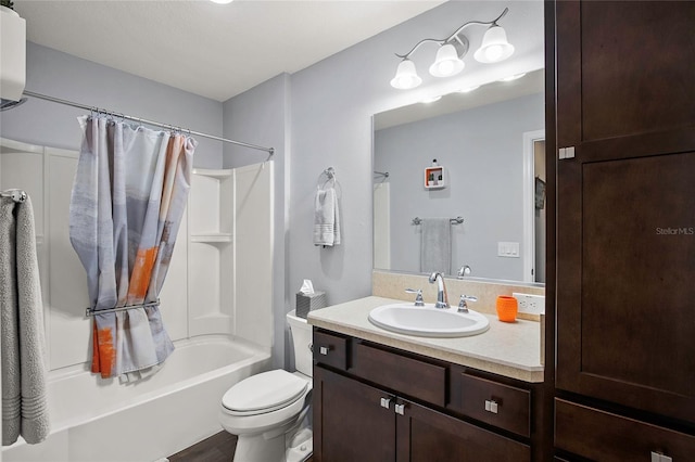 full bathroom with toilet, hardwood / wood-style floors, vanity, and shower / tub combo with curtain