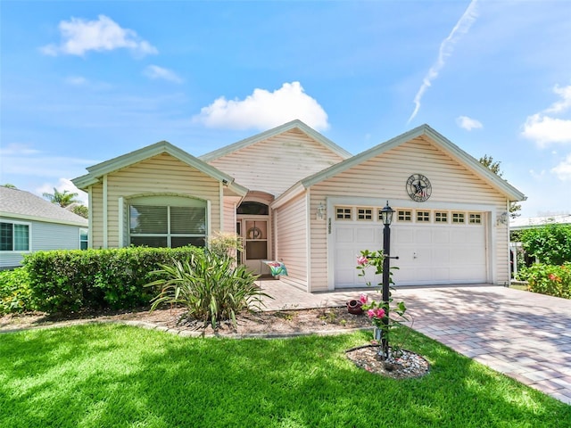 1405 W Schwartz Blvd, The Villages, FL 32159 - ranch-style home featuring a garage, a front lawn, and driveway