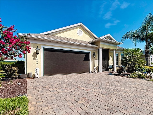 view of front facade with a garage