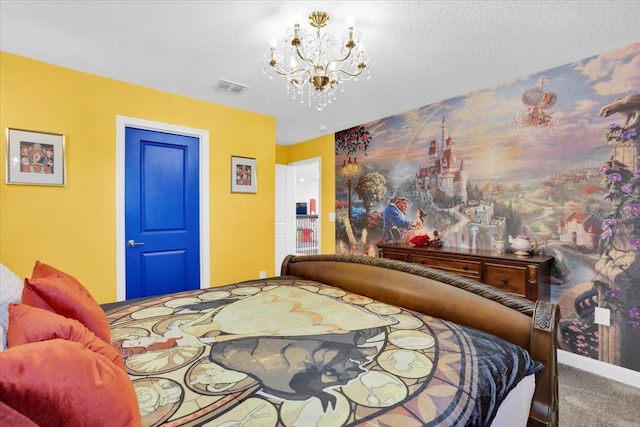 bedroom with a textured ceiling, visible vents, carpet floors, and a chandelier