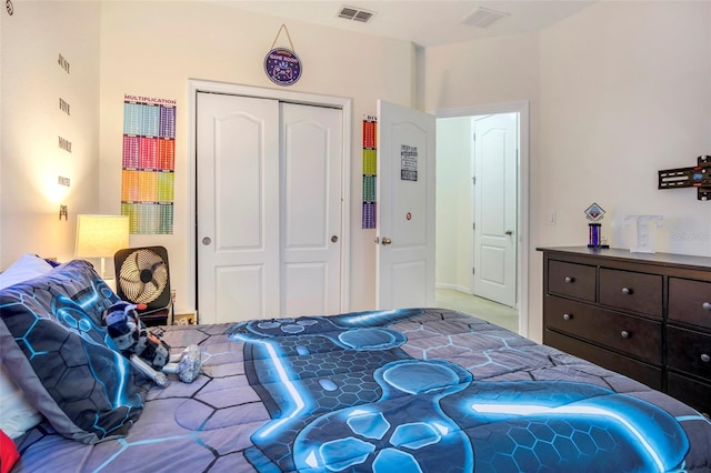 bedroom featuring a closet