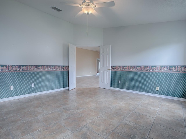 spare room featuring ceiling fan